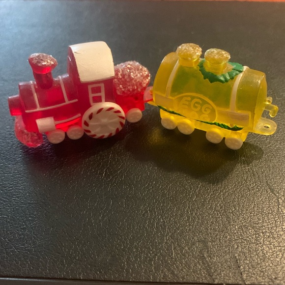 Hallmark 1988 Merry Miniatures Train pieces Engine / Eggnog - Picture 2 of 4